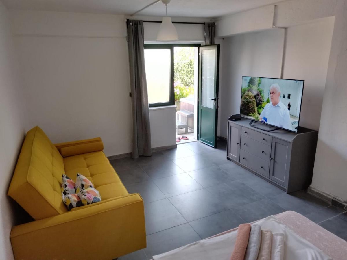 Apartmani Radic Rg Rogoznica  Eksteriør billede